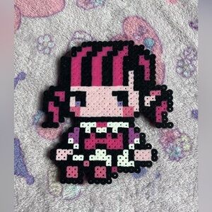 Draculaura Monster High Perler Pixel Art
